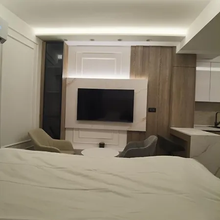Pavlovic Luxury *