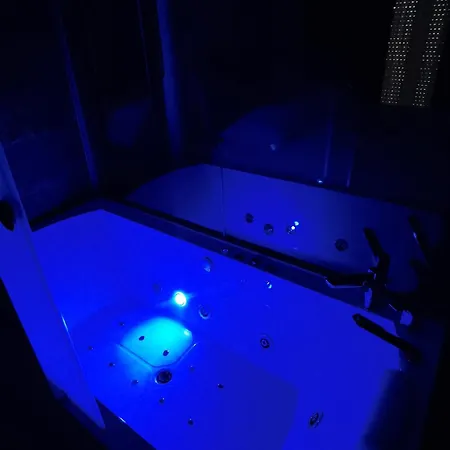 Daire Pavlovic Luxury